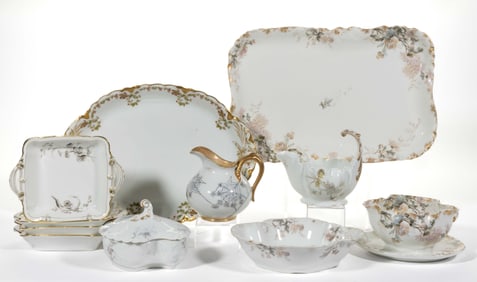 FRENCH LIMOGES PORCELAIN FLORAL MOTIF TABLE ARTICLES, LOT OF 11