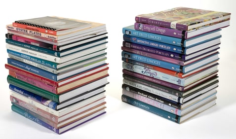 ASSORTED CERAMICS AND OTHER REFERENCE VOLUMES, LOT OF 34