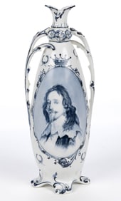 FRENCH / AMERICAN PAIRPOINT LIMOGES PORCELAIN DELFT PORTRAIT VASE
