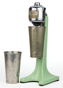 HAMILTON BEACH NO. 18 GREEN-ENAMELED MILKSHAKE / DRINK MAKER