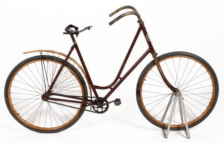 BEN-HUR MODEL 22 WOMEN'S BICYCLE WITH WOODEN WHEELS