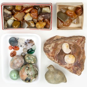 ASSORTED STONE SPECIMENS AND ARTICLES, UNCOUNTED LOT