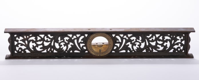 DAVIS LEVEL & TOOL CO. CAST-IRON ADJUSTABLE LEVEL