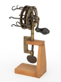 BRASS AND IRON TABLE-TOP FURLING ENGINE / TWISTING MACHINE / GUT TWISTER