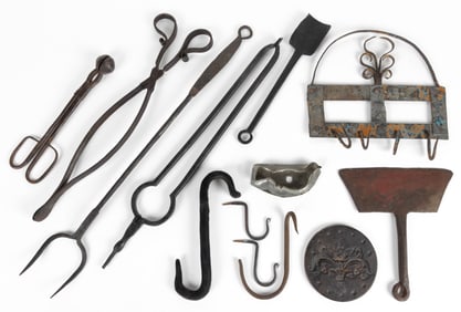 ASSORTED WROUGHT-IRON HEARTH / KITCHEN COOKING UTENSILS AND ARTICLES, LOT OF 13
