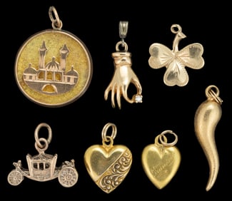 VINTAGE 9K TO 18K GOLD FIGURAL CHARMS / PENDANTS, LOT OF SEVEN