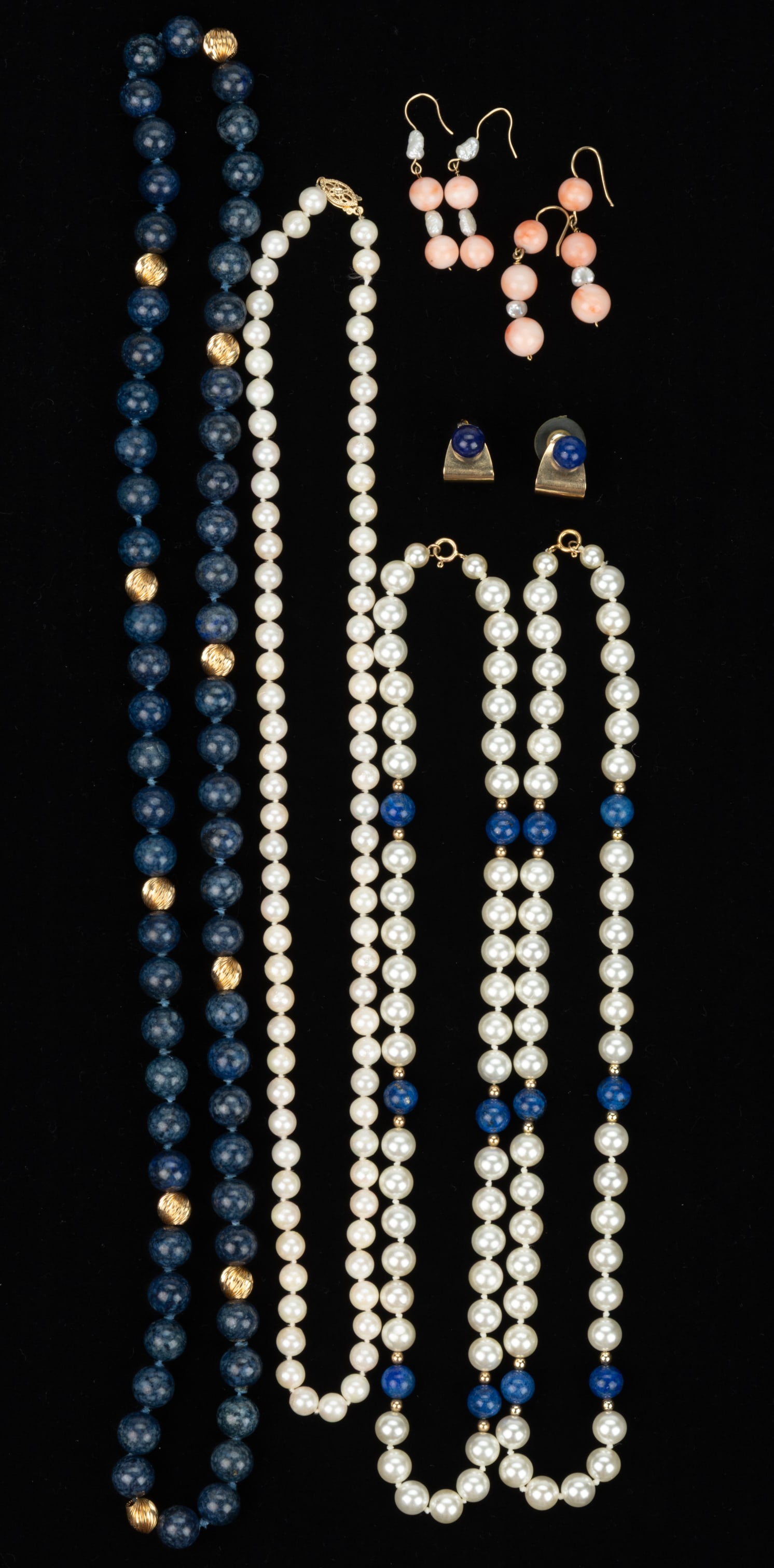 VINTAGE / CONTEMPORARY 14K YELLOW GOLD / GOLD-FILLED ACCENTED AND BEADED JEWELRY, LOT OF TEN PIECES: VINTAGE / CONTEMPORARY 14K YELLOW GOLD / GOLD-FILLED ACCENTED AND BEADED JEWELRY, LOT OF TEN PIECES, comprising a necklace with blue stone beads and ten reeded gold beads that tested as 14K gold
