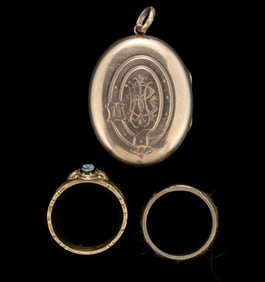 VICTORIAN 10K AND 18K YELLOW GOLD AND HAIR-WORK, OR POSSIBLY OTHER, MOURNING JEWELRY, LOT OF THREE