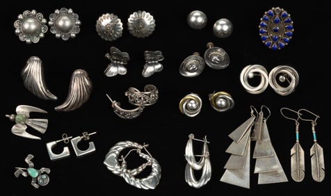VINTAGE / CONTEMPORARY MEXICAN, SOUTHWESTERN-STYLE, AND MORE STERLING SILVER AND OTHER JEWELRY, LOT