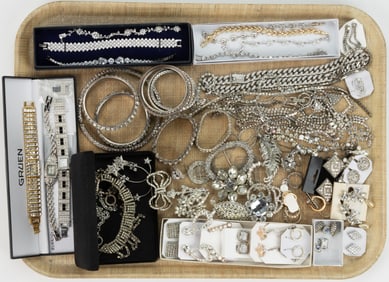 VINTAGE / CONTEMPORARY RHINESTONE AND OTHER COSTUME JEWELRY, UNCOUNTED LOT