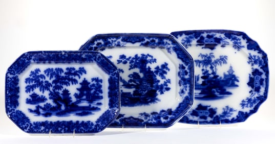 STAFFORDSHIRE FLOW BLUE IRONSTONE CHINOISERIE MOTIF PLATTERS, LOT OF THREE