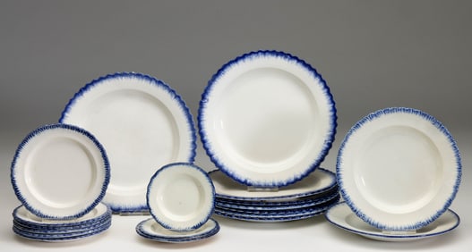 BRITISH BLUE SHELL EDGE CERAMIC PLATES, LOT OF 19
