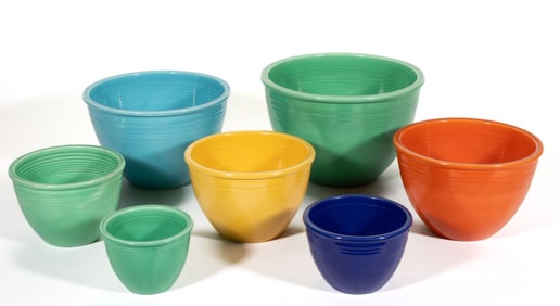 HOMER LAUGHLIN FIESTAWARE CERAMIC SEVEN-PIECE GRADUATED / NESTING BOWL SET