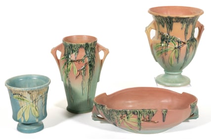 AMERICAN ROSEVILLE MOSS ART POTTERY ARTICLES, LOT OF FOUR