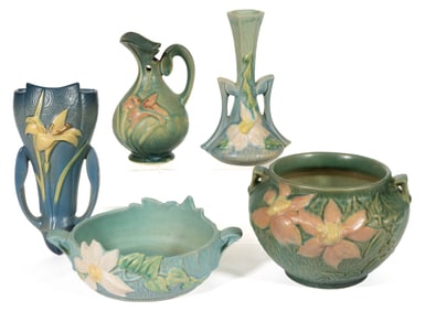 AMERICAN ROSEVILLE ART POTTERY ARTICLES, LOT OF FIVE