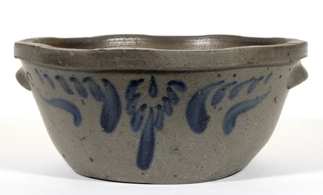 STAMPED "J.M. HICKERSON / STRASBURG VA.", SHENANDOAH VALLEY OF VIRGINIA DECORATED STONEWARE PAN