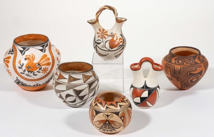 SOUTHWEST NATIVE AMERICAN HAND-PAINTED POTTERY ARTICLES, LOT OF SIX