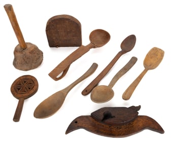 ASSORTED COUNTRY TREEN ARTICLES, LOT OF NINE
