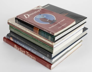 SHAKER AND OTHER DECORATIVE ARTS REFERENCE VOLUMES, LOT OF TEN
