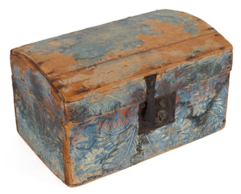 MOHAWK VALLEY, NEW YORK WALLPAPER-COVERED PINE DOME-TOP BOX