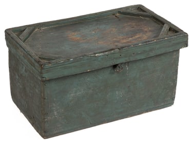 FOLK ART CARVED AND PAINTED DIMINUTIVE CHEST