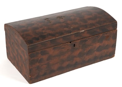 AMERICAN PAINT-DECORATED POPLAR DOMETOP BOX