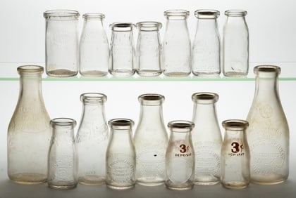 ASSORTED LURAY, VIRGINIA AND OTHER MILK BOTTLES, LOT OF 16