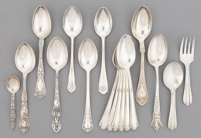 TOWLE AND OTHER STERLING SILVER SPOONS AND BABY FLATWARE, LOT OF 17