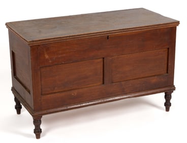 ROCKINGHAM CO., SHENANDOAH VALLEY OF VIRGINIA DIMINUTIVE WALNUT BLANKET CHEST
