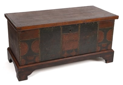 SOUTHERN PAINT-DECORATED PINE BLANKET CHEST
