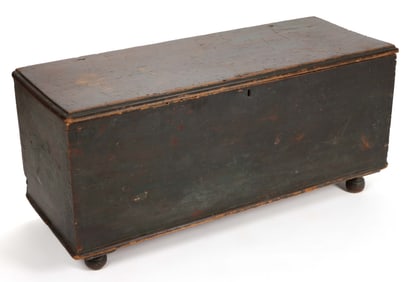MID-ATLANTIC PAINTED POPLAR BLANKET CHEST