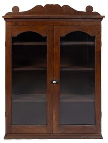 MID-ATLANTIC WALNUT CUPBOARD / PRESS TOP