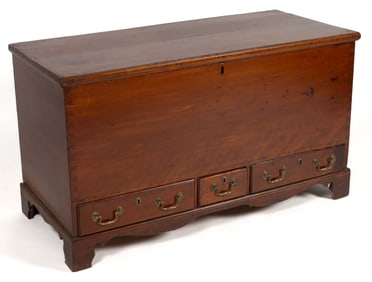PENNSYLVANIA CHIPPENDALE BLANKET CHEST