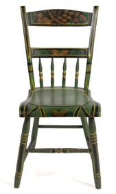 PENNSYLVANIA PAINT-DECORATED PLANK SEAT SIDE CHAIR