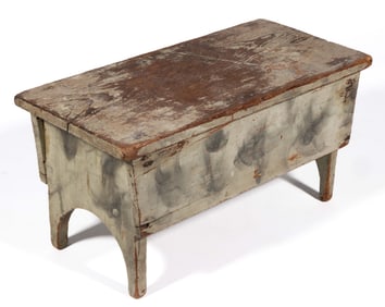 AMERICAN PAINT-DECORATED PINE DIMINUTIVE FOOT STOOL