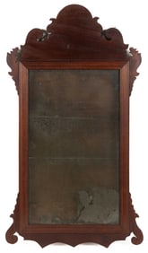 AMERICAN OR BRITISH CHIPPENDALE MAHOGANY LOOKING GLASS / WALL MIRROR