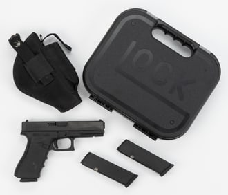 GLOCK 17 SEMI-AUTOMATIC PISTOL
