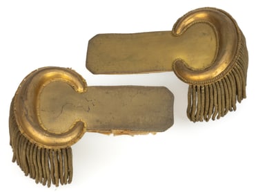 CIVIL WAR CONFEDERATE ASSOCIATED PAIR OF MILITARY EPAULETS
