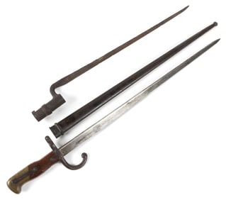ANTIQUE MILITARY BAYONETS, LOT OF TWO