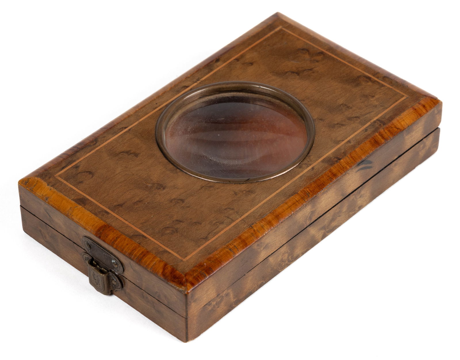 ANTIQUE ENGLISH FIGURED MAPLE GRAPHOSCOPE: ANTIQUE ENGLISH FIGURED MAPLE GRAPHOSCOPE, hinged lid set with a single magnifying lens within a copper bezel, interior with sliding stand, original copper clasp, used for viewing CDV photographs and