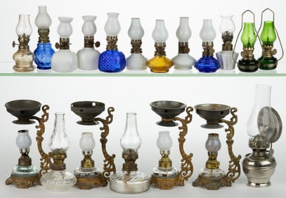ASSORTED PATTERN AND PERFUME MINIATURE LAMPS, LOT OF 19