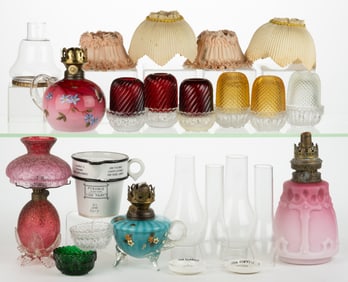 ASSORTED FAIRY LAMPS AND MINIATURE LAMPS AND ARTICLES, UNCOUNTED LOT