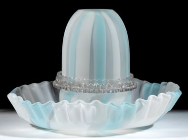 CLEVELAND / RIBBON STRIPE PATTERN ART GLASS FAIRY LAMP