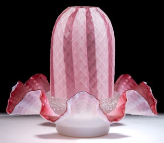 STRIPED AND DIAMOND QUILT AIR-TRAP MOTHER-OF-PEARL SATIN GLASS FAIRY LAMP