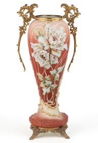 WAVE CREST NAKARA NO. 440 ENAMEL-DECORATED ART GLASS VASE