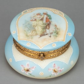 WAVE CREST NAKARA ENAMEL-DECORATED COURTING COUPLE GLASS JEWEL / DRESSER BOX