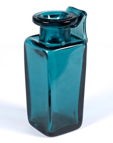 ICHENDORF ANTIK PETROL HANDLED VASE