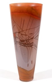 STEVEN MAIN (AMERICAN, B. 1951) STUDIO ART GLASS VASE