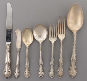 GORHAM "ENGLISH GADROON" STERLING SILVER 45-PIECE FLATWARE SET