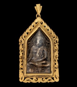THAI PHRA KHUN PHAEN AMULET IN VINTAGE 10K-14K YELLOW GOLD BROOCH